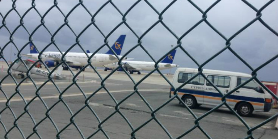 Τη μαύρη λίστα αεροπορικών εταιρειών που απαγορεύεται να πετούν στην ΕΕ, επικαιροποίησε η Κομισιόν